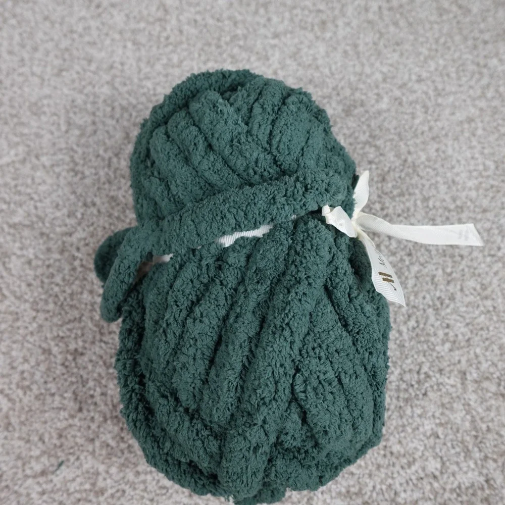 Mellobello Chunky Chenille Yarn Forest Green Super Bulky Soft Velvet DIY Craft